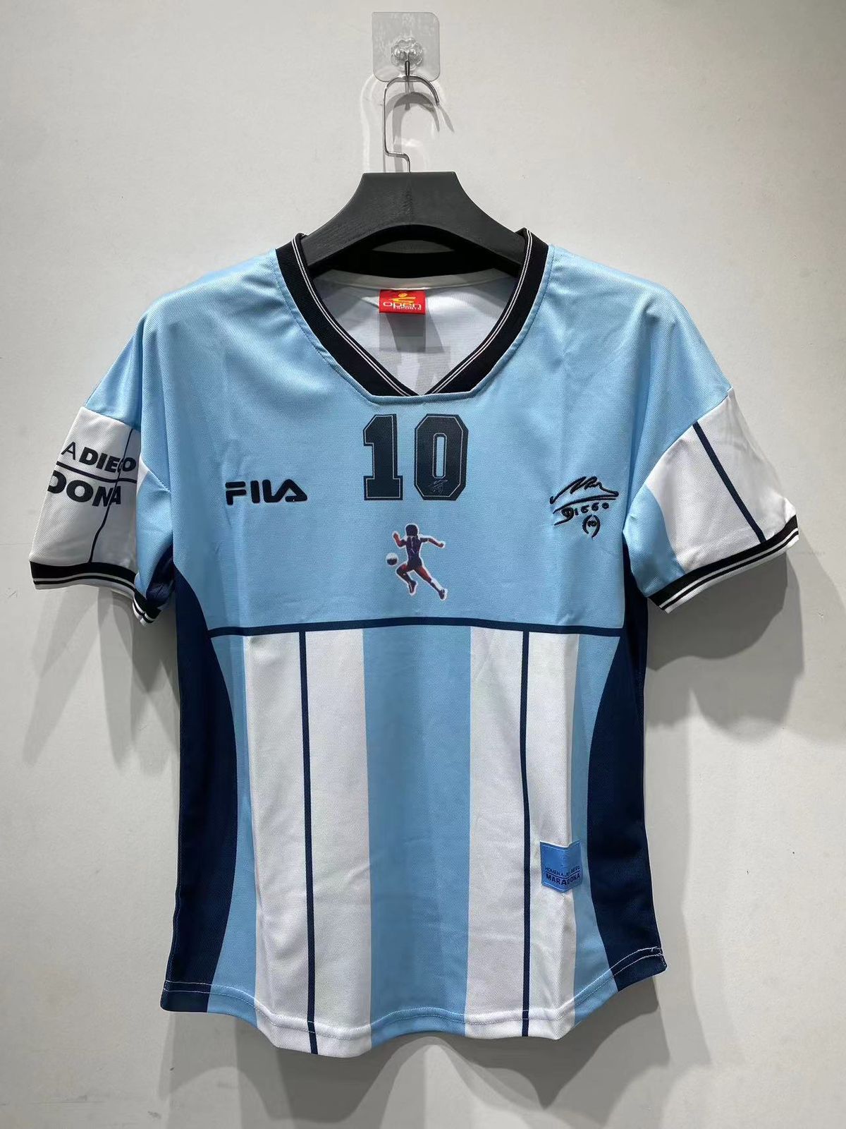 Argentina Diego Maradona International 2001-02 Retro Jersey